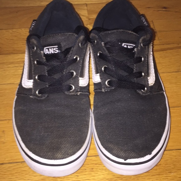 Vans - Picture 2 of 4